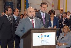 Un momento de la visita de Mariano Rajoy a Flisa, con representantes del CERMI