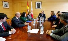 Reunión entre representantes del Gobierno y CERMI (Foto: Lara Revilla)