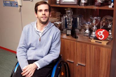 Álvaro Galán, presidente de la Federación Madrileña de Deporte de Parálisis Cerebral (Fmdpc), deportista paralímpico y psicólogo de Aspace