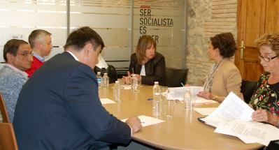 Concha Andreu, candidata a la presidencia de La Rioja, ha mantenido una reunión con representantes del CERMI La Rioja 