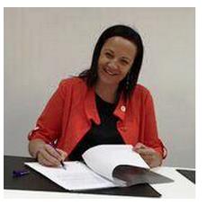 Silvia Santos, secretaria de Acción Sindical de FSIE, se adhiere a la ILP contra el copago en dependencia 