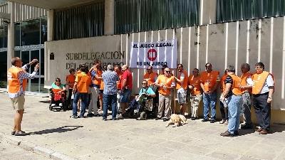 Concentración contra el juego ilegal convocada por el sindicato UTO-UGT en Córdoba (Imagen de UTO-UGT)