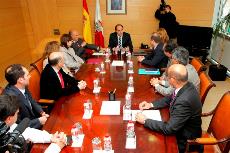 Reunión del CERMI Cantabria con el presidente del Gobierno y otras autoridades