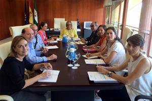 La consejera de Educación de Andalucía, Adelaida de la Calle, se reúne con el CERMI Andalucía