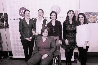 Foto de familia en la presentación de la Fundación CERMI Mujeres