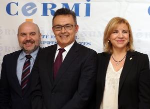 Luis Cayo Pérez Bueno, presidente del CERMI, con los consejeros de lo social de la Rioja y Murcia