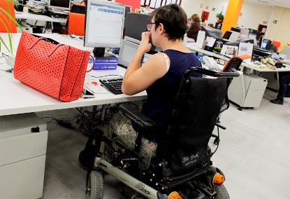 Trabajadora con discapacidad