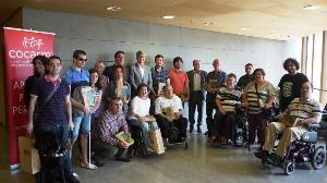 El COCARMI y Fundación Vodafone España entregan 60 tablets a personas con discapacidad para un estudio sobre aplicaciones accesibles