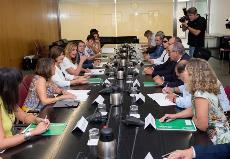 Susana Díaz preside la constitución de la Comisión de diálogo civil con la Mesa del Tercer Sector