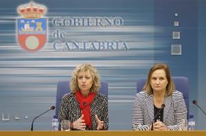 La vicepresidenta del Gobierno de Cantabria, Eva Díaz Tezanos, y la presidenta de CERMI Cantabria, Mar Arruti (Foto: Raul Lucio)