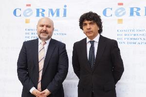 Luis Cayo Pérez Bueno, presidente del CERMI, junto al secretario de Estado de Servicios Sociales e Igualdad, Mario Garcés