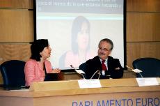 Imagen de la inauguración de la conferencia, a cargo del  director de la Representación de la Comisión Europea en España, Francisco Fonseca