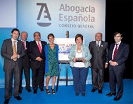 El CGAE homenajea a Cava de Llano, los abogados de Lorca y al CERMI