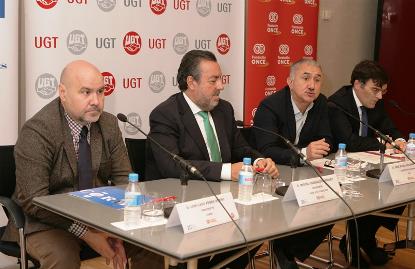 Fundación ONCE, el CERMI y la UGT firman un convenio de colaboración