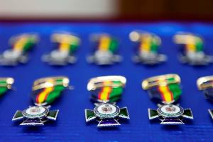 Medallas de Acime, que ha condecorado a 16 personas por su apoyo a los militares y guardias civiles con discapacidad