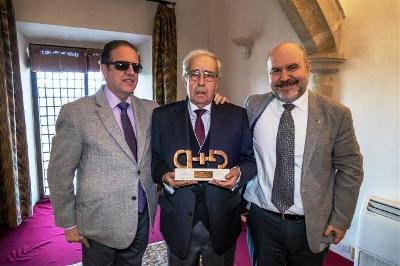 Julián Barriga, Premio cermi.es en la categoría de Medios de Comunicación e Imagen Social de la Discapacidad, con Luis Cayo Pérez Bueno y Rafael de Lorenzo