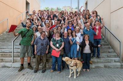 Foto de familia de los trabajadores del Instituto Municipal de Personas con Discapacidad de Barcelona