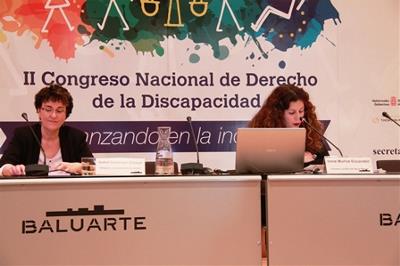 Irene Muñoz, asesora jurídica de Salud Mental España e Isabel Urzainqui, abogada y expresidenta de la Asociación Navarra de Síndrome de Down