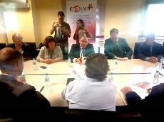 Reunión de una delegación de CERMI Comunidad de Madrid con el candidato del PSOE a la alcaldía de Madrid, Pepu Hernández