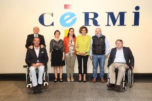 Foto de familia de la reunión del CERMI con la cabeza de lista del PP al Parlamento Europeo, Dolors Montserrat