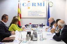 Imagen de la reunión del CERMI con la cabeza de lista del PP al Parlamento Europeo, Dolors Montserrat