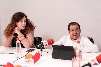 Irene Muñoz, asesora jurídica de la Confederación Salud Mental España, junto a Jesús Martín, delegado del CERMI de Derechos Humanos y para la Convención ONU
