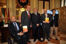 Málaga rinde homenaje al compromiso social de Miguel Ángel Cabra de Luna