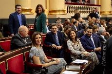  el senador Tomás Marcos en una imagen en el Senado junto a algunos de sus compañeros