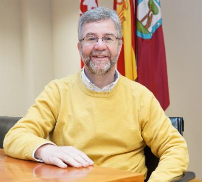 Miguel Ángel Valero, en la Oficina de Accesibilidad del Ayuntamiento.