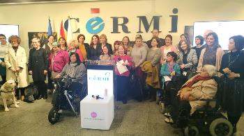 Foto de familia tras la lectura del manifiesto de la FCM en el día de la mujer