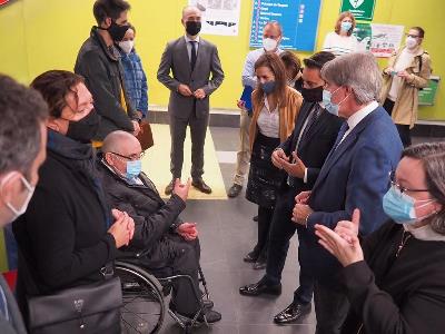 CERMI MAdrid junto a representantes de la Comunidad de Madrid en la presentación de los nuevos interfonos de estaciones de Metro 