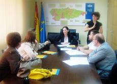 Imagen de la reunión del CERMI Asturias con la consejera de Bienestar Social e Igualdad