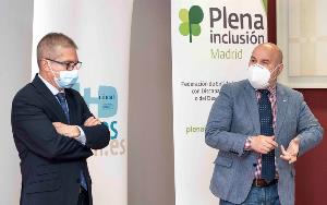 El presidente del CERMI, Luis Cayo Pérez Bueno, interviene en el acto junto a Mariano Casado, presidente de Plena Inclusión Madrid