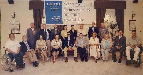 Imagen de 2004 con algunos pioneros del CERMI