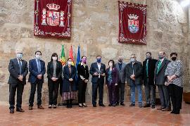 El CERMI premia a la Junta de Extremadura por su estudio sobre la violencia contra las mujeres y niñas con discapacidad de la región