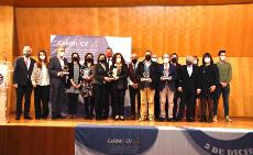 Foto de familia tras la entrega de los premios del CERMI CV