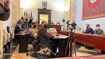 Francisco Zuasti en el Pleno del Ayuntamiento