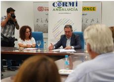 Espadas recibe un decálogo de propuestas de CERMI Andalucía que aspira a "integrar" en el "programa de gobierno" del PSOE-A