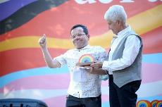 Jesús Martín Blanco, director general de Derechos de las Personas con Discapacidad (Ministerio de Derechos Sociales y Agenda 2030), en el acto de recepción del Premio Arco Iris/Orgullo País 2022