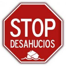 Imagen de la Plataforma de Afectados por la Hipoteca donde se lee "Stop Desahucios"