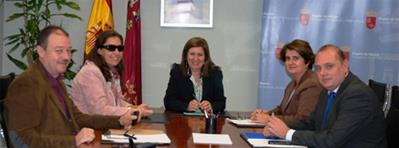 Encuentro del CERMI Región de Murcia con la Consejera de Sanidad y Política Social de la Región de Murcia