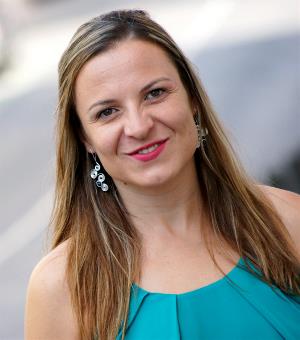 Elena Díez Funchal, periodista y autora de 'El reflejo de la mujer en el espejo de la discapacidad'