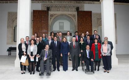 La Presidenta Cospedal recibe a la Comisión de Políticas de Discapacidad
