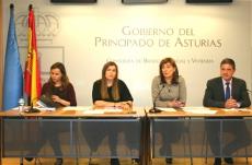 Rueda de prensa tras la reunión entre la presidenta del CERMI Asturias, Mónica Oviedo, y la consejera de Bienestar Social y Vivienda, Esther Díaz