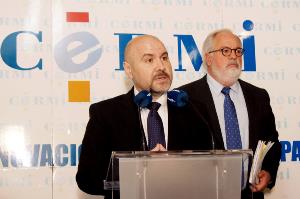 Encuentro celebrado en la sede del CERMI con el cabeza de lista del Partido Popular a las elecciones europeas, Miguel Arias Cañete