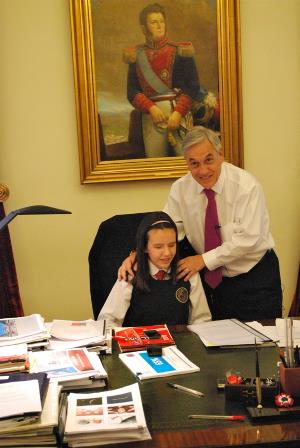 Nachi con el presidente de Chile, Sebastián Piñera