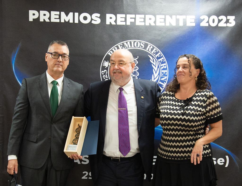 Accu Ourense recibe el Premio Referente que otorga Anasbabi Ciliopatías