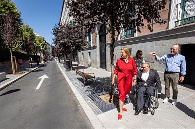 El barrio de Justicia de Madrid estrena un espacio público mejorado que prioriza la movilidad peatonal y garantiza la accesibilidad