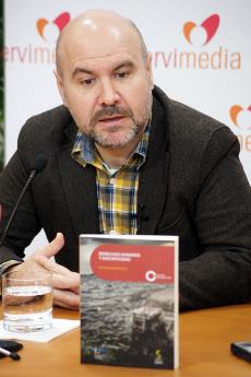 Luis Cayo Pérez Bueno, presidente del CERMI durante la presentación del ‘Informe sobre la situación de los derechos humanos y de las personas con discapacidad en España en 2012’