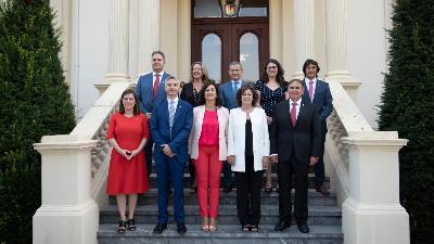 Imagen del equipo de Gobierno de La Rioja en su toma de posesión